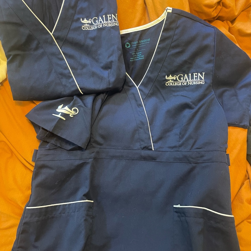 Navy Medical Scrub Top with White Piping